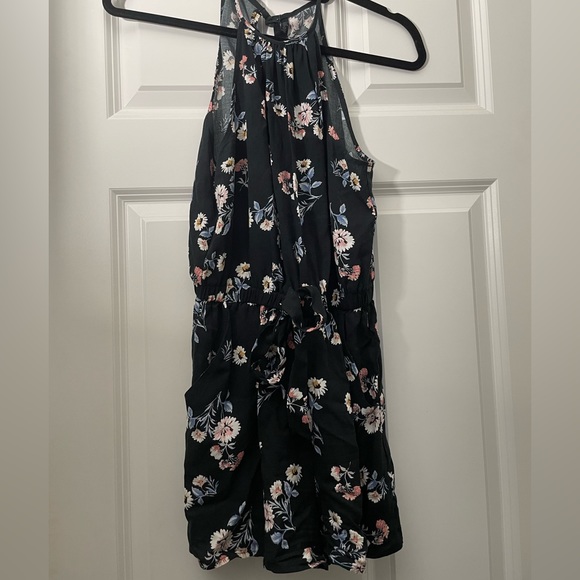 Halter floral romper - Picture 1 of 2
